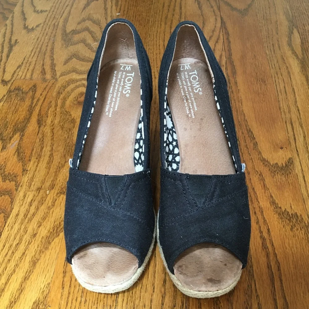 Toms Black Canvas Wedge Open Toe Shoes